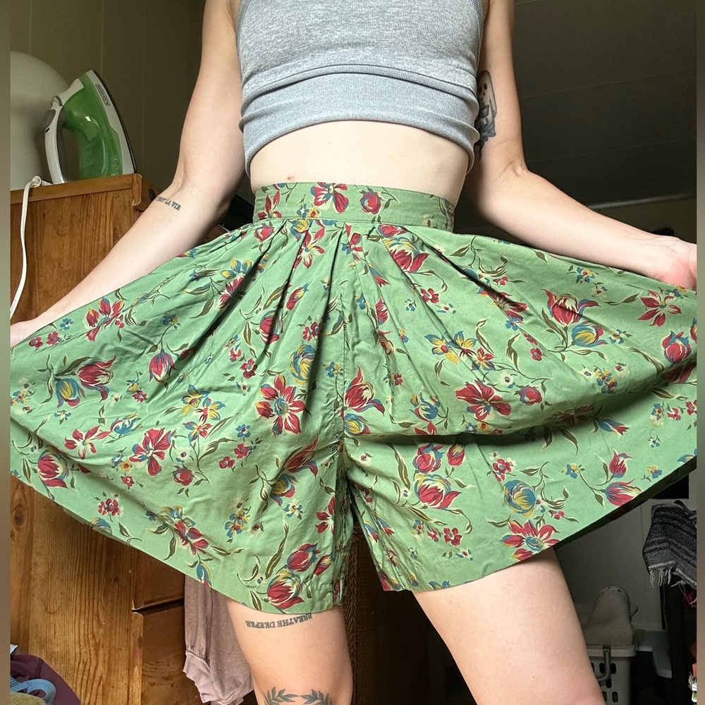 Gap shorts